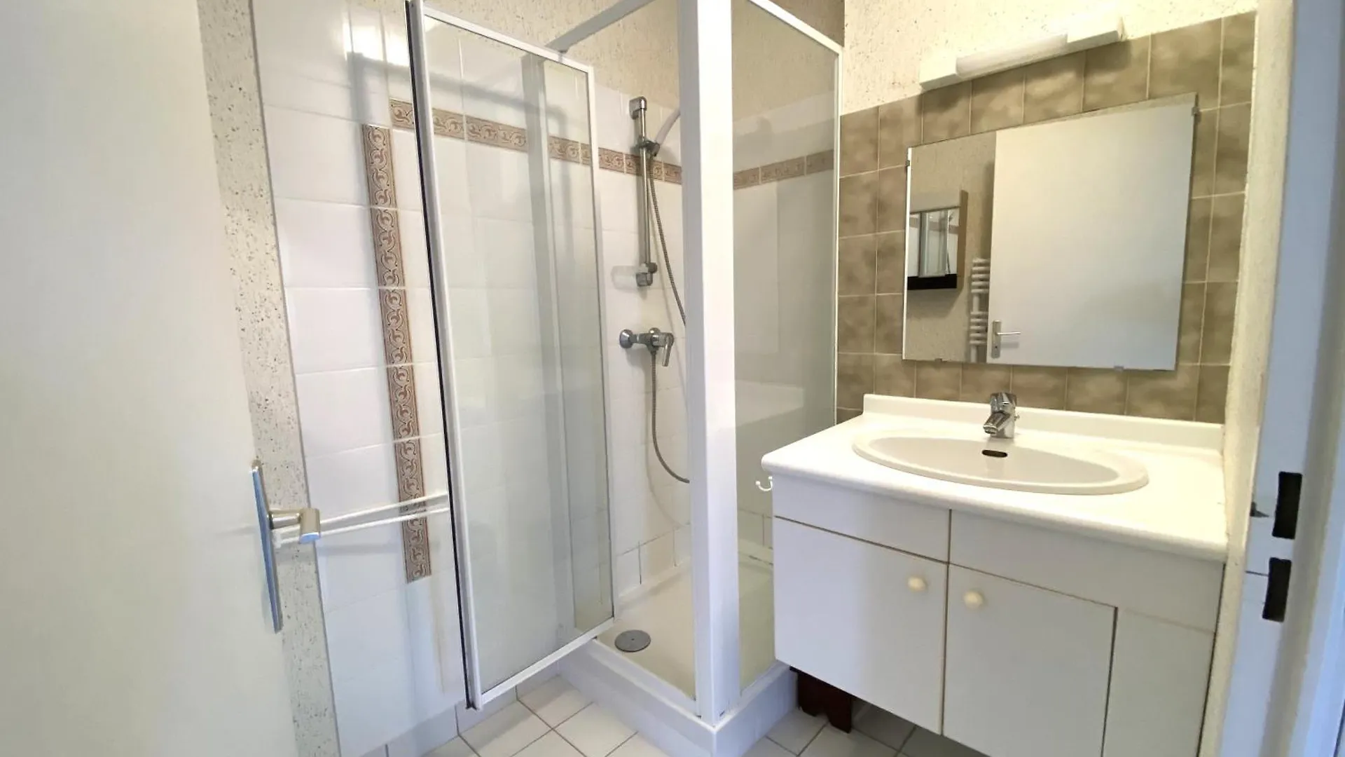 Appartement Vue Mer A 200M De La Plage De Trestraou A Perros-Guirec - Ref 507